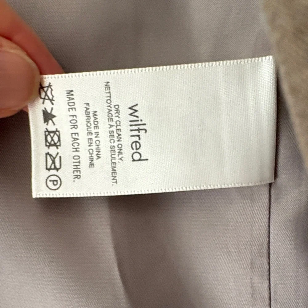 Aritzia Wilfred Taupe Generation Blazer - Picture 4 of 8